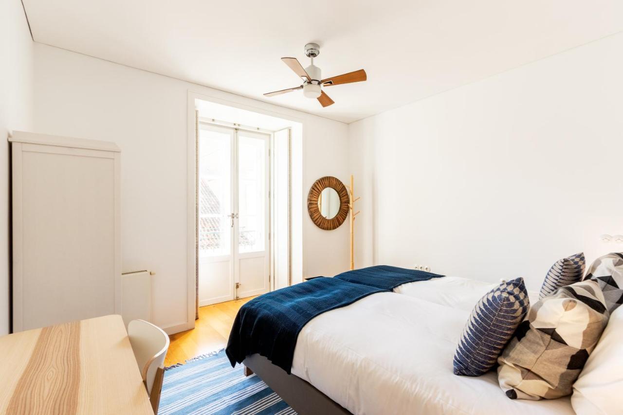 Joivy Chiado Self Check-In 2-Br Flat With Parking Apartman Lisboa Kültér fotó